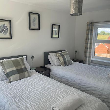 Woodbine Cottage-Part Of Alton Cottages Extérieur photo